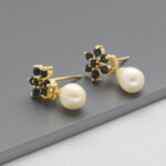 Odika Pearl Earrings