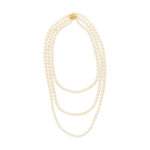 The Grand Ladyâs Triple-Strand Pearl Necklace Set