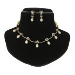Soft Radiance Pearl Necklace Set