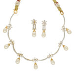 Soft Radiance Pearl Necklace Set