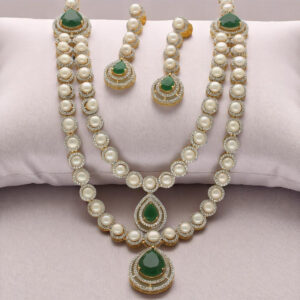 Queenmare Elegance Pearl Necklace Set