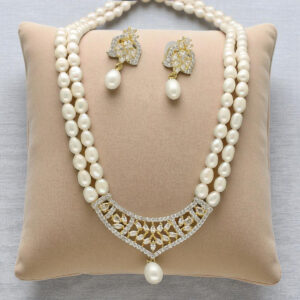 Mauktika Pearl Necklace Set