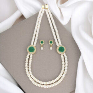 Forever Wrist Pearl Set