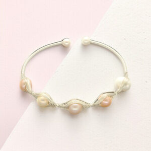 Toggle Pearl Bracelet