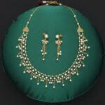 Nirvi Gold Necklace Set