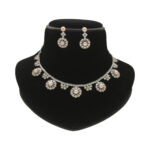 Gia Pearl Necklace Set