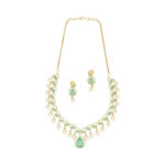Kaira Pearl Necklace Set