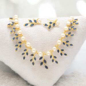 Freya Pearl Necklace Set