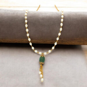 Pearl Emerald Green Stone Lariat Drop Necklace in Gold